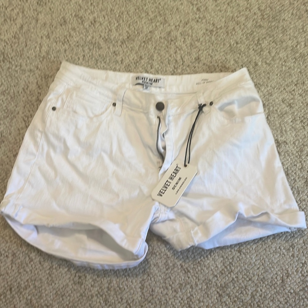 Velvet heart denim shorts white